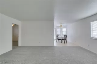 Photo #4: 2525882 Listing