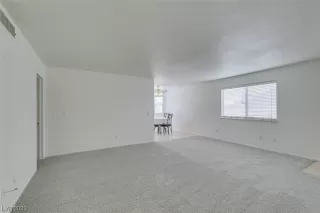 Photo #5: 2525882 Listing