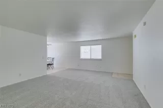 Photo #6: 2525882 Listing