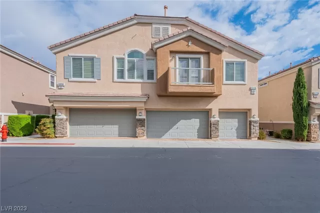 MLS: 2525909 Condo For Sale