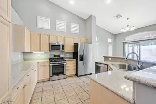 Photo #3: 2525915 Listing