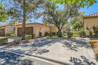 Photo #3: 2525935 Listing