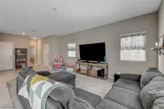 Photo #1: 2525944 Listing