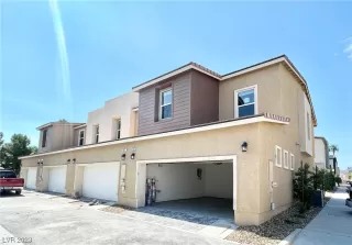 Photo #1: 2525973 Listing