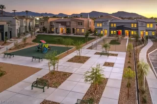 Photo #3: 2525973 Listing