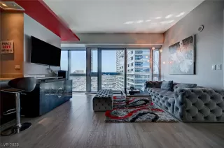 Photo #2: 2525980 Listing 