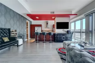 Photo #6: 2525980 Listing 