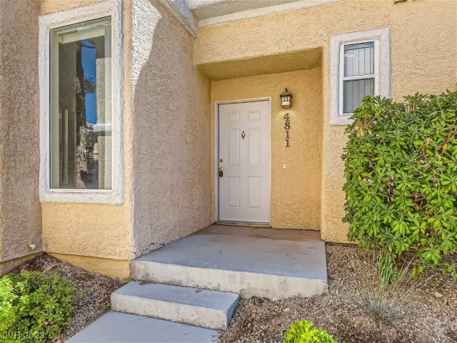 MLS: 2525997 Condo For Sale