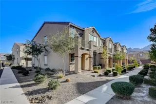 Photo #1: 2526004 Listing 