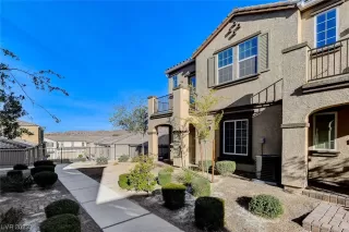 Photo #2: 2526004 Listing 