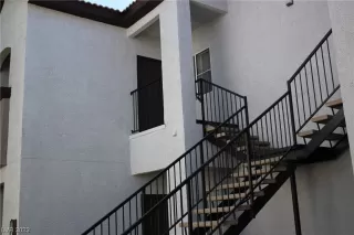 Photo #2: 2526021 Listing 