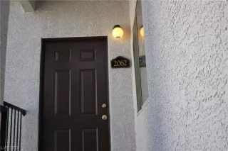 Photo #3: 2526021 Listing 