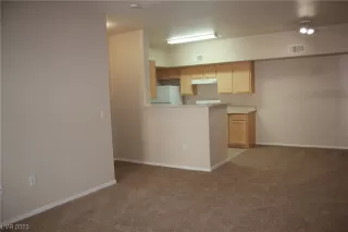 Photo #5: 2526021 Listing 