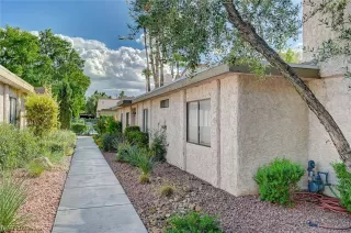 Photo #2: 2526022 Listing