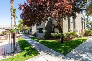 Photo #2: 2526052 Listing