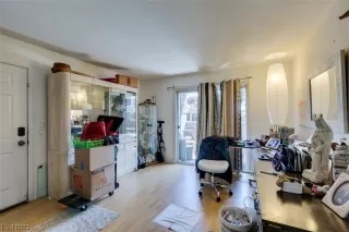 Photo #6: 2526052 Listing