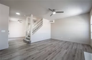 Photo #6: 2526068 Listing 