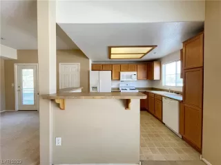 Photo #2: 2526150 Listing 