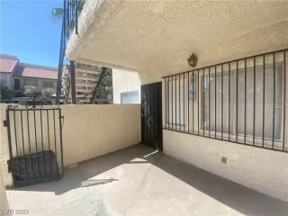 Photo #4: 2526190 Listing