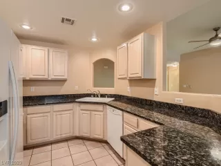 Photo #3: 2526213 Listing