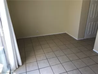 Photo #4: 2526214 Listing 