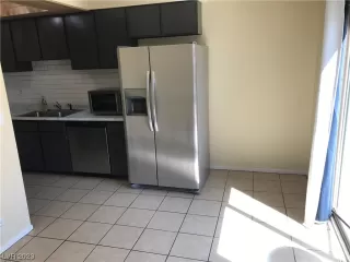 Photo #5: 2526214 Listing 