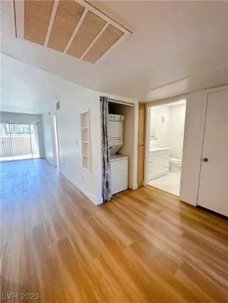 Photo #3: 2526232 Listing 