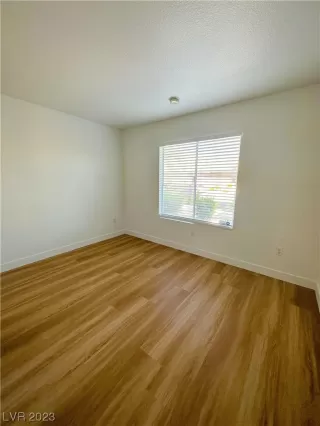 Photo #4: 2526232 Listing 