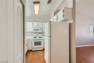 Photo #5: 2526253 Listing 