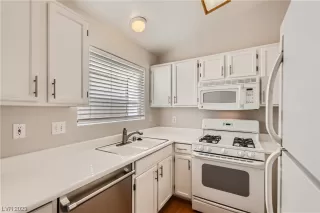 Photo #6: 2526253 Listing 