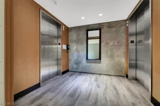 Photo #1: 2526254 Listing 