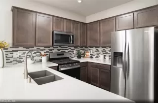 Photo #3: 2526283 Listing