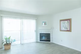 Photo #2: 2526296 Listing 