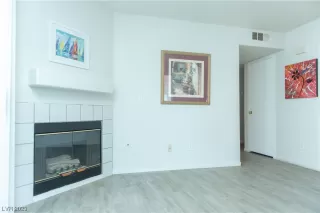 Photo #3: 2526296 Listing 