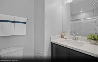 Photo #5: 2526302 Listing