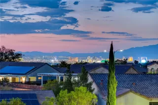 Photo #3: 2526304 Listing