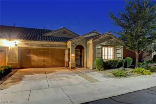 Photo #4: 2526304 Listing