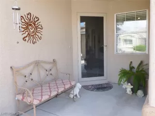 Photo #3: 2526348 Listing