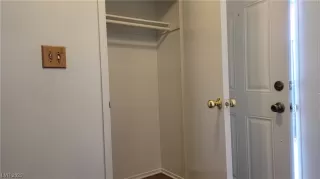 Photo #4: 2526362 Listing 