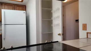 Photo #5: 2526362 Listing 