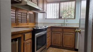 Photo #6: 2526362 Listing 