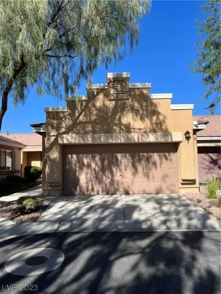 Photo #1: 2526366 Listing 