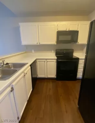 Photo #6: 2526368 Listing