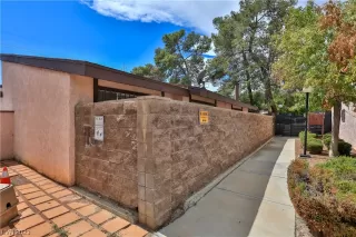 Photo #2: 2526376 Listing 