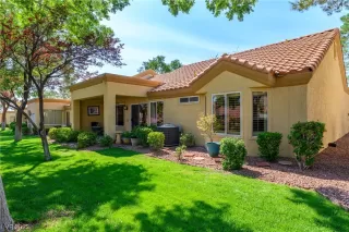 Photo #2: 2526384 Listing