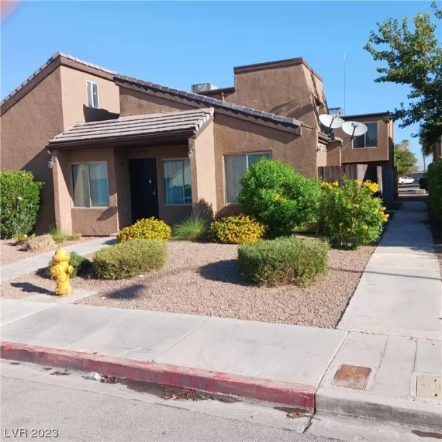MLS: 2526408 Condo For Sale