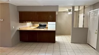 Photo #4: 2526449 Listing