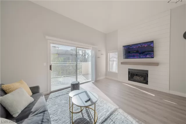 MLS: 2526459 Condo For Sale