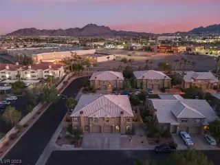 Photo #2: 2526464 Listing