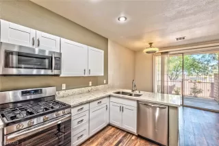 Photo #1: 2526467 Listing 